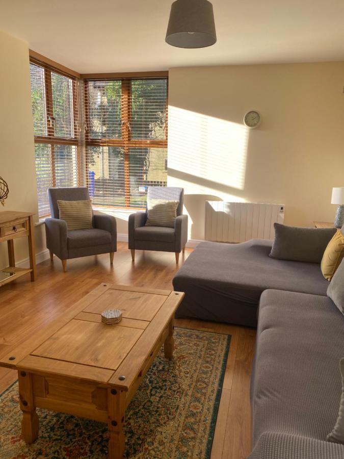 Glengesh Court. Town Centre. Apartment